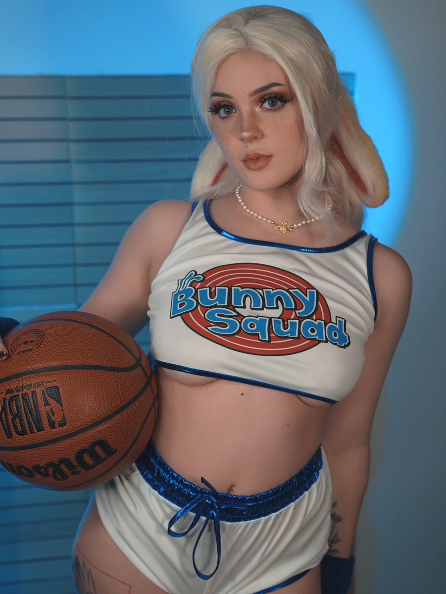 Acky Peachy tweet media