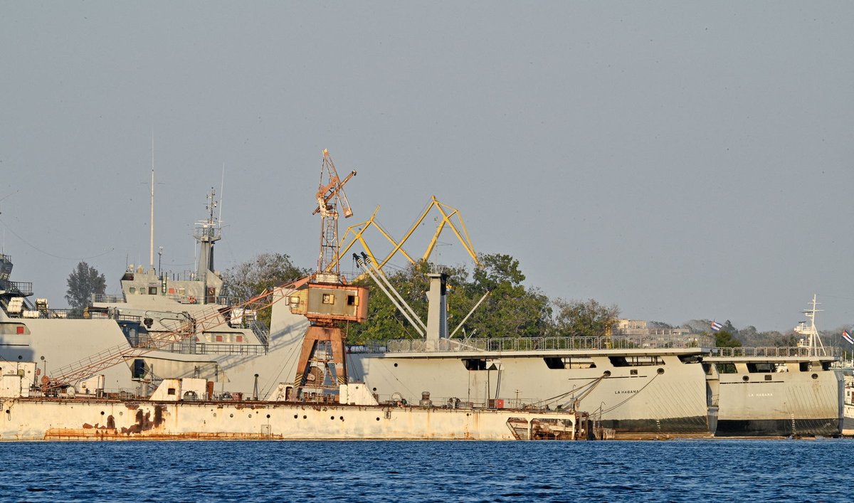 businessamnl's tweet image. Cubaanse grenswachten doden vier personen bij confrontatie met speedboot businessam.be/cubaanse-grens… #Cuba #CubanGrenswacht #Speedboot #CayoFalcones #Kustwacht