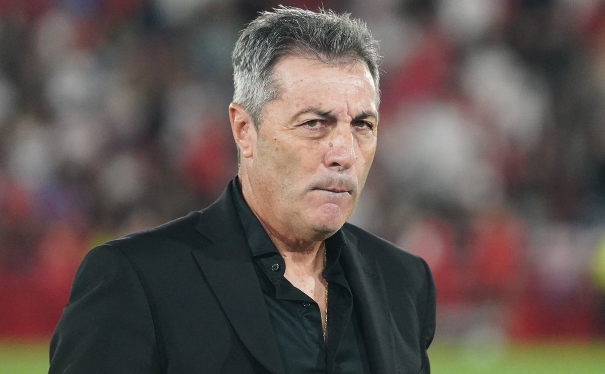 FRANK KUDELKA, ASUME EN NEWELLS,  AUNQUE COMIENZA MERCURIO RETROGRADO,  AL SER TAURINO,  PUEDE SOBRELLEVAR LA SITUACIÓN,  CON ORGANIZACION , Y BUENOS ACIERTOS, NO LE SERA FACIL,  PERO ENDEREZADA EL BARCO HACIA FUTURO.