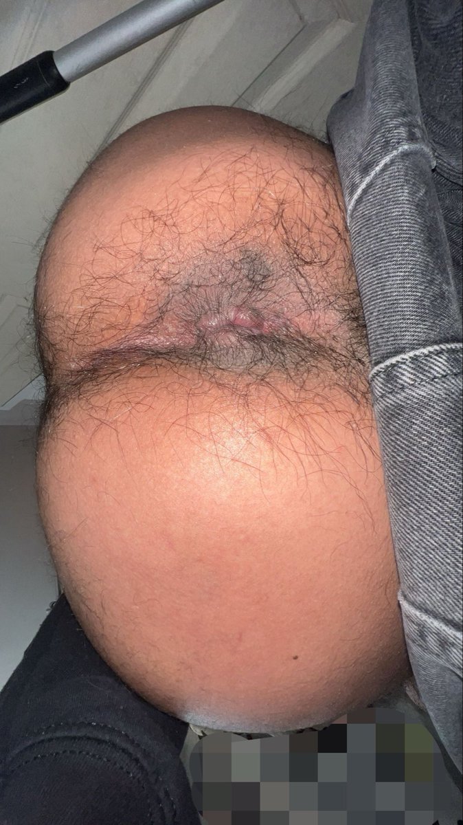 bandanafag's tweet photo. Suck on my hole? https://t.co/NVQHnuiULi