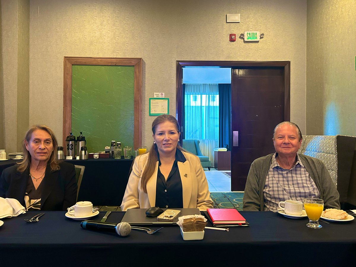 Un honor compartir el segundo desayuno de expresidentes del <a href="/IMCPSONORA/">IMCP Sonora</a>; gracias por su valiosa experiencia. Les presenté los avances de mi plan estratégico de trabajo, reafirmando nuestro compromiso con el fortalecimiento de la comunidad contable.