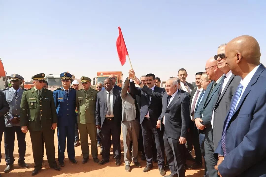 Algerie_aps's tweet photo. #InSalah
#Derbal lance le projet d'une station de déminéralisation de l'eau
🔗https://t.co/K2FtfaqNoM https://t.co/5kaduEMLyj