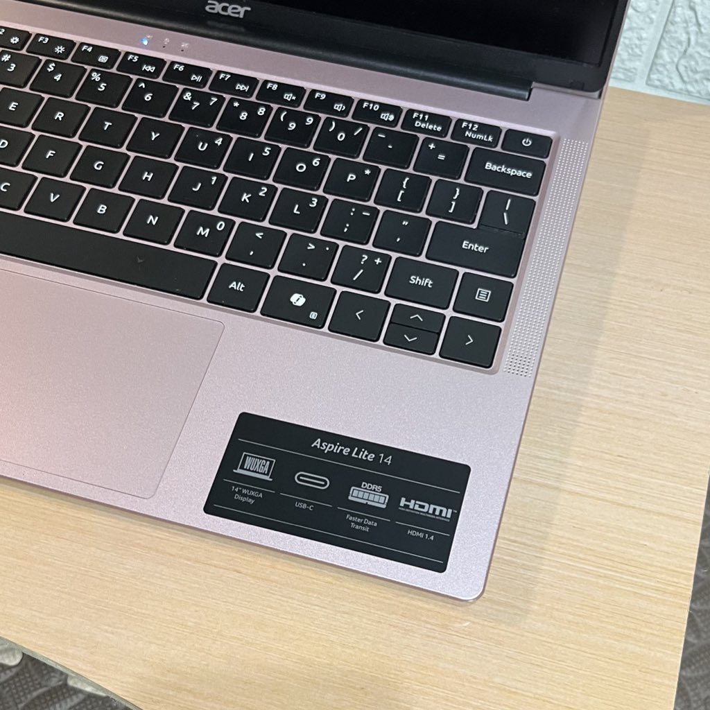 creamycus's tweet photo. WTS LAPTOP ACER LITE AL14-32P-C3HJ 8 GB/512 GB
 
Jual ; 4,5 jt 
Harga Baru ; 6 jt
Location ; Cimahi, Bandung
Warna ; Nude Pink
Kondisi ; Second like New
Spesifikasi ; Terlampir di Gambar https://t.co/m6fNPnXREG