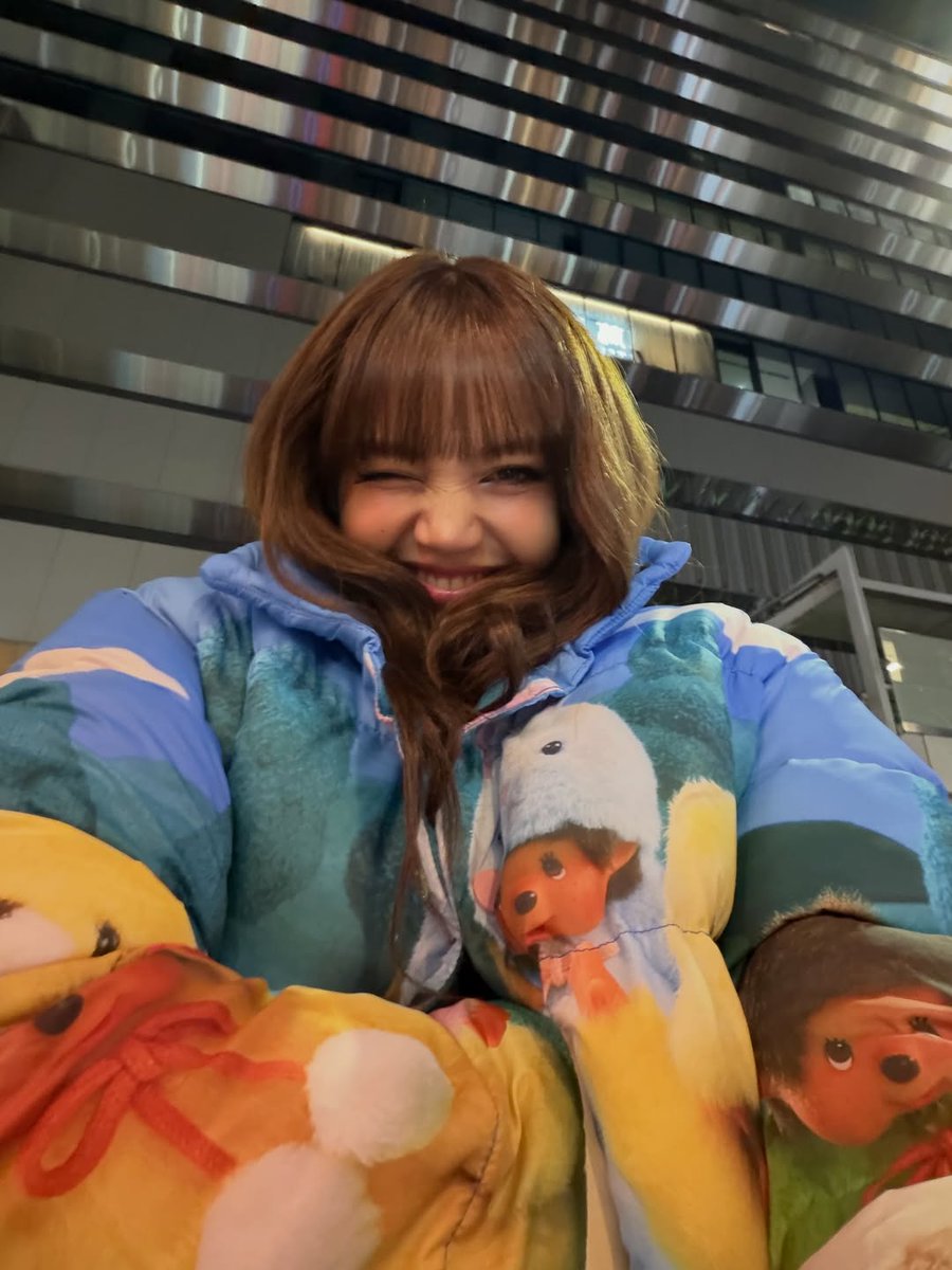 _manobalalisa's tweet photo. #LISA https://t.co/OeoHLlW2gN