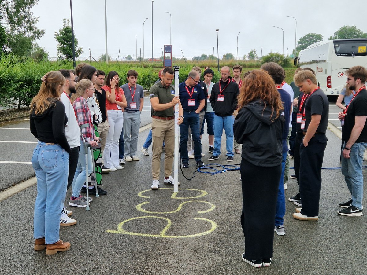 ESA Education tweet media