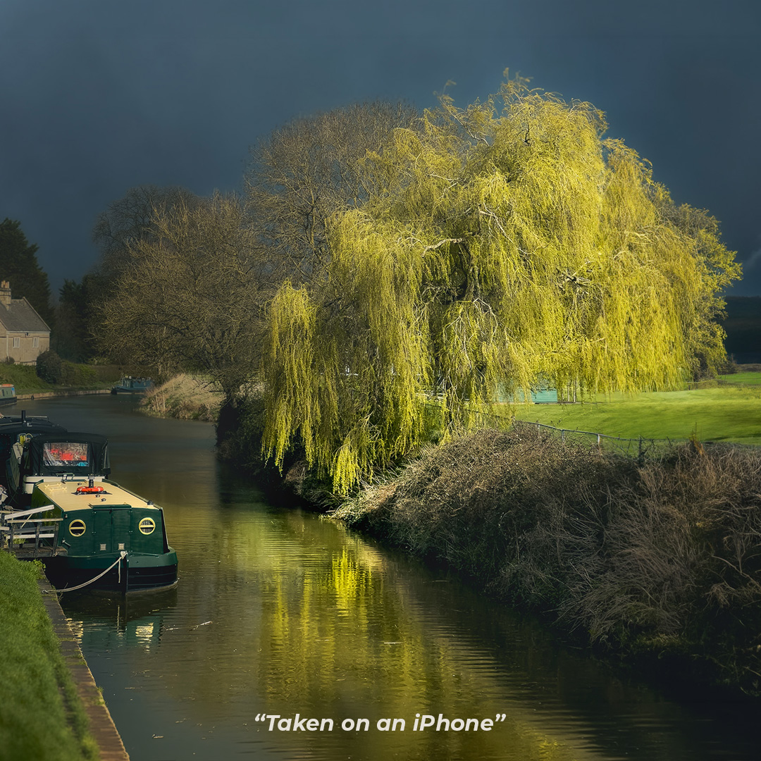 2RIDETHEWORLD tweet media