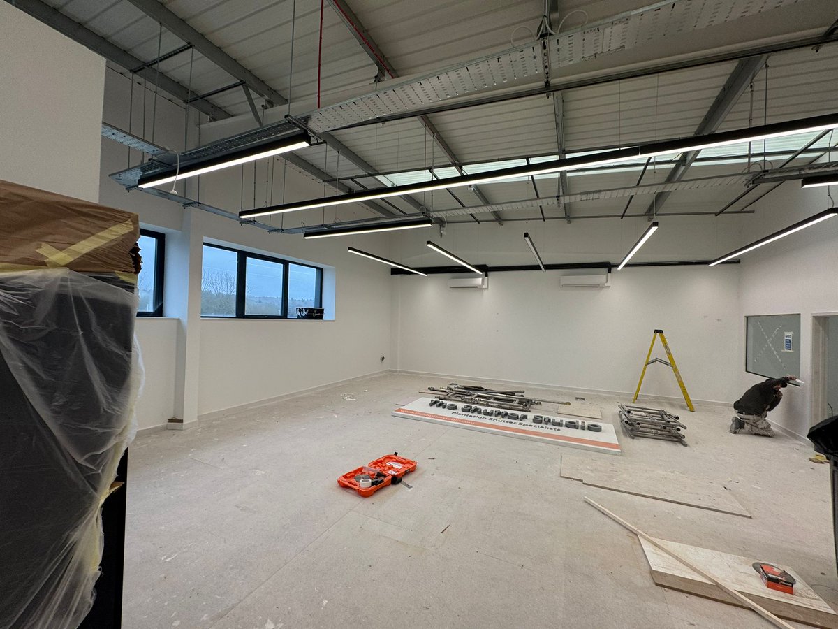 Rap_Interiors's tweet photo. Shutter Studio update 🚧✨

Our industrial fit out is nearly complete. The mezzanine and partitions are in, services are installed, and decoration is almost finished with flooring going down next week.

More soon: https://t.co/XqHdPAwCbP

#IndustrialFitOut #OfficeFitOut https://t.co/Dh1CW0ub7J