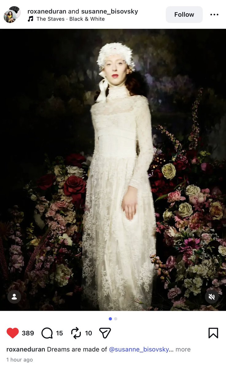 siri pause tweet media