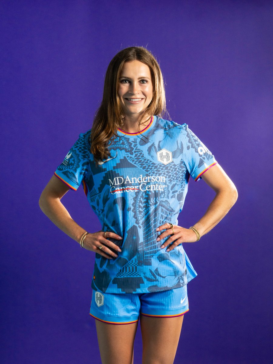 BayouCitySoccer's tweet photo. Some more looks at the new Houston Chronicles Kit. https://t.co/mQ0VF8xfKo