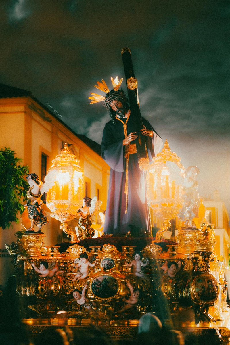 La luz de la Madrugada ⁦<a href="/HdadGranPoder/">Hermandad Gran Poder</a>⁩ 📷Jaime Collado ⁦<a href="/colladoagui/">Jaime Collado</a>⁩