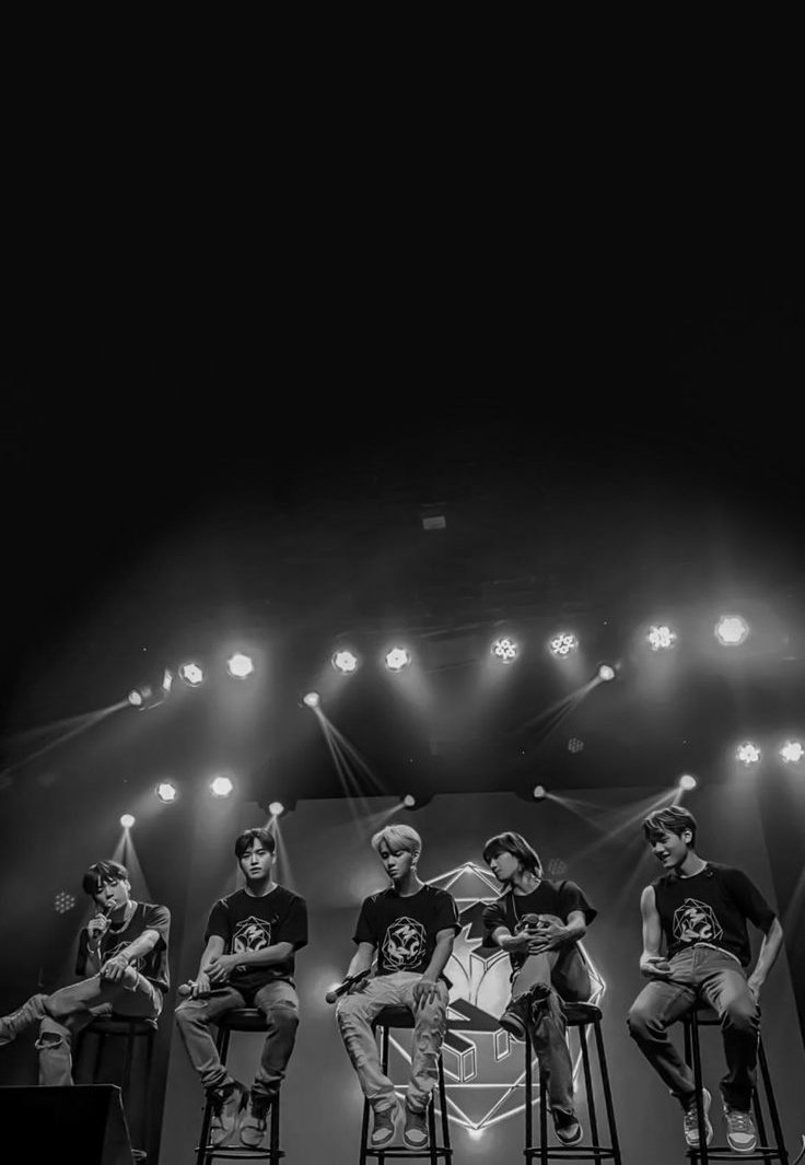 BBHMMxRIRI's tweet photo. Six years have passed since MCND was created as a group, six years in which they have made me happy.
There hasn’t been a single day when I don’t think about my five talented boys. 
I love them. Remember that 5=1 💎✨
#MCND #엠씨엔디 
#MCND_6th_ANNIVERSARY
#GEMCND_6eyond_forever https://t.co/y7kHS5m8BF
