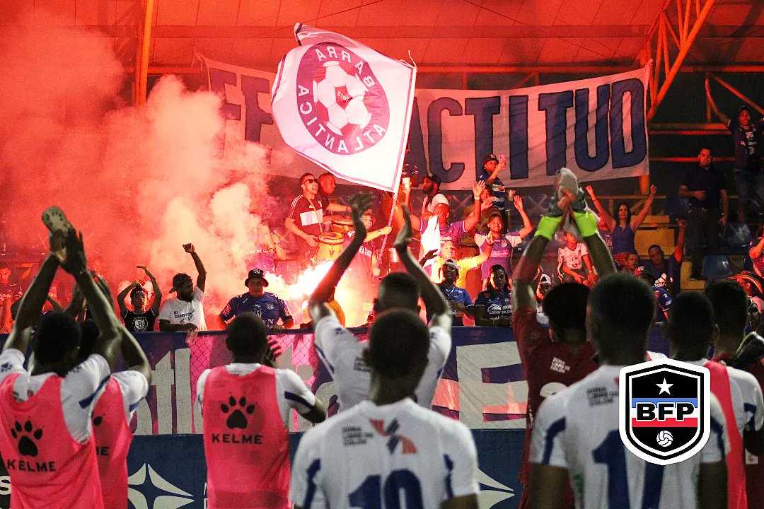 Este Domingo viajamos para la provincia de Herrera, y aquí les dejamos un TBT de una de nuestras visitas por esas tierras <a href="/ArabeUnido_/">Árabe Unido de Colón</a> 🔵 🔵
#SoyDAU