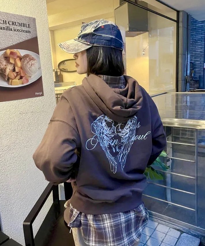 prevnseoul's tweet photo. ꒰ Pre ꒱ Avandress ⊹*⟡ 🤎🏹🪽⋆.˚

angel wing hoody zip-up 4 colors
★ ลด 35% เหลือ 1990.- ส่งฟรี (มัดจำ 990.-) 

🛩️ ส่งกลับแอร์ ♡ รับพรีจนกว่าคูปองจะหมดค่ะ
#avandress #พรีเกาหลี #พรีออเดอร์เกาหลี https://t.co/I6keIMgzpo