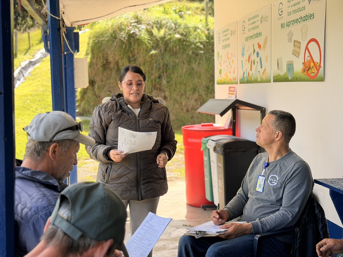 Desde San José de la Montaña, realizando la capacitación de Seguridad y Salud en el trabajo. Un espacio que permite que nuestros operadores tengan claridad en el manejo de riesgos, además de sus responsabilidades y las que tenemos como empresa.