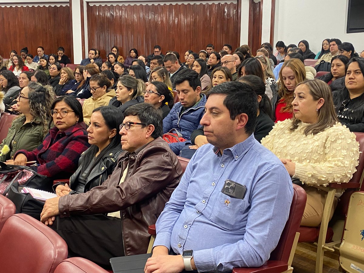 #Cuenca | Fortalecemos la atención materna y neonatal con la II Jornada de capacitación de Salud Materna y Neonatal. Profesionales de salud y academia refuerzan conocimientos para brindar atención segura y oportuna a madres y recién nacidos. <a href="/FIEDSprograma/">FIEDS - Fondo Ítalo Ecuatoriano</a>.