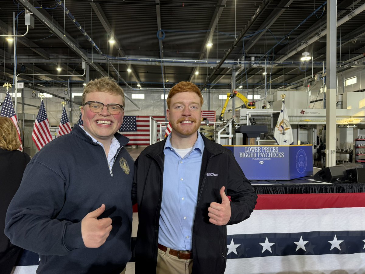 dixonswolfe's tweet photo. Excited to hear from @JDVance in Plover, Wisconsin today! Here with the best political activist in Northwestern Wisconsin @brady_penfield! Lower prices, bigger paychecks! 

@TPAction @tylerbowyer @bgalsWI https://t.co/oMv9NtONxW
