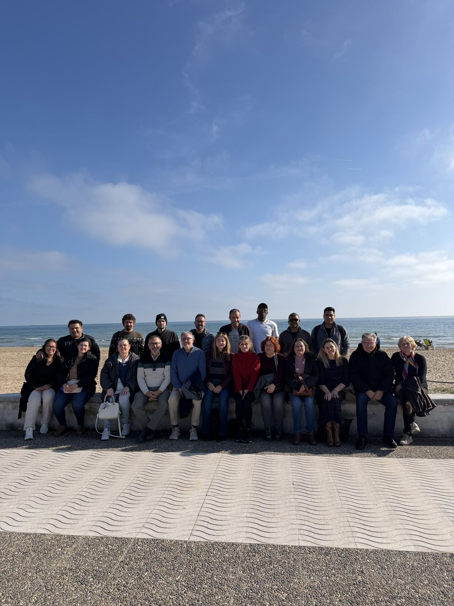 Edulònia tweet media