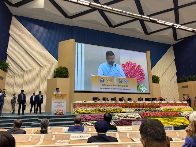 misra_jayant's tweet image. Invited by Chairman, CBIC for International Customs Day, celebrations. Stakeholders made commendable remarks about recent reforms. @UNODC_ROSA  is a long standing partner of CBIC for capacity building in preventing #drug and wildlife trafficking, @IFF, and #cybercrime