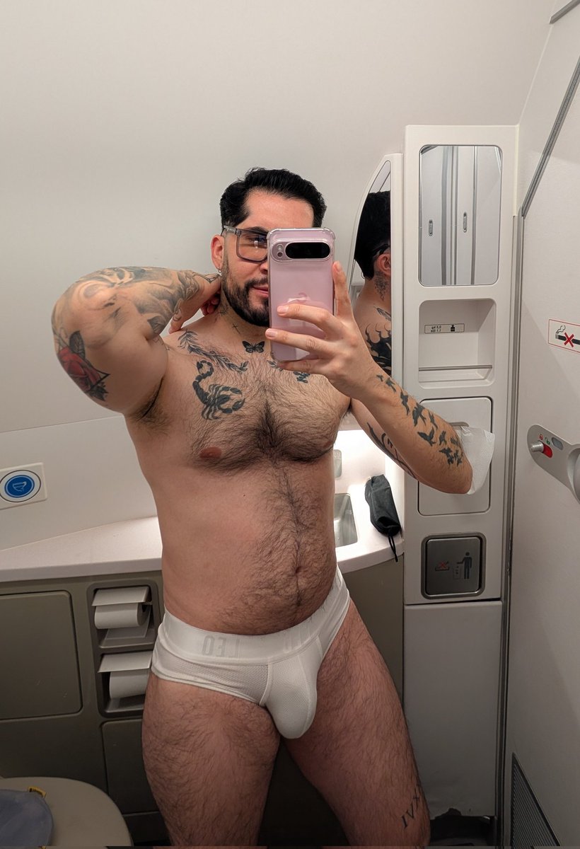 UrbanoJeisson's tweet photo. Una vueltita ✈️ https://t.co/netD0wUYLN