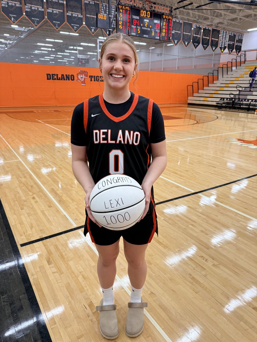 Delano Girls Basketball tweet media