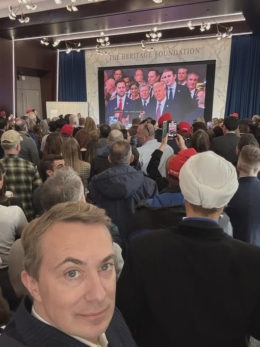 strafecs tweet media