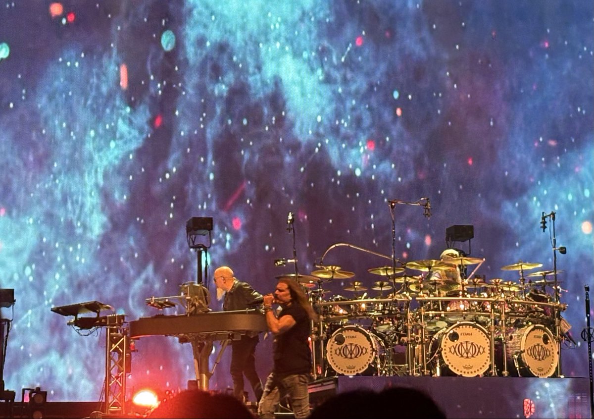 NAL2010's tweet photo. DREAM THEATER 40TH ANNIV. TOUR 2026  日本武道館/Nippon Budokan 参加しました！間際に参加を決めたのでアリーナ一択でしたが、実質スタンディングなので😅なかなかハードでした💦が、理想的なセトリ×圧巻の演奏に超感動🔥それぞれが神演奏🔥文字通りの夢劇場でした💫💫💫 https://t.co/zAARIyoznO