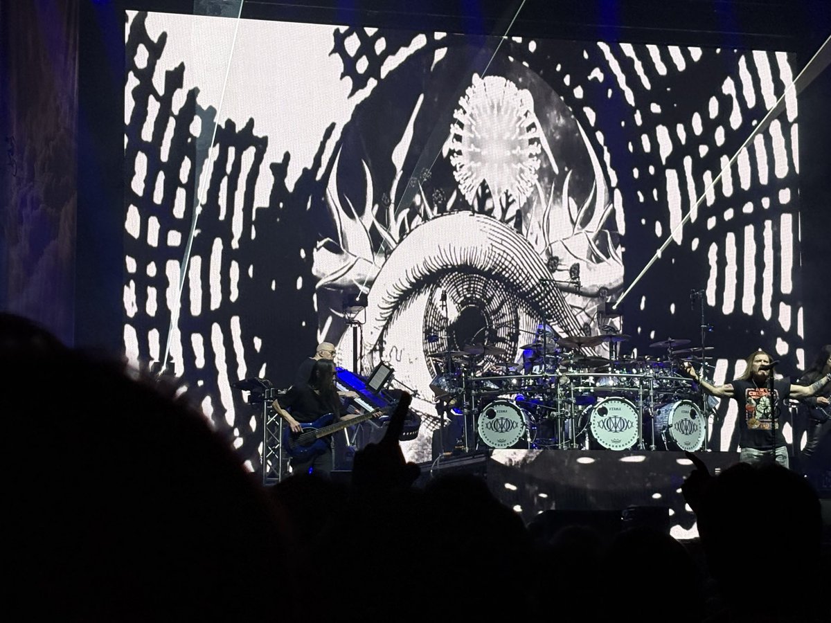 NAL2010's tweet photo. DREAM THEATER 40TH ANNIV. TOUR 2026  日本武道館/Nippon Budokan 参加しました！間際に参加を決めたのでアリーナ一択でしたが、実質スタンディングなので😅なかなかハードでした💦が、理想的なセトリ×圧巻の演奏に超感動🔥それぞれが神演奏🔥文字通りの夢劇場でした💫💫💫 https://t.co/zAARIyoznO