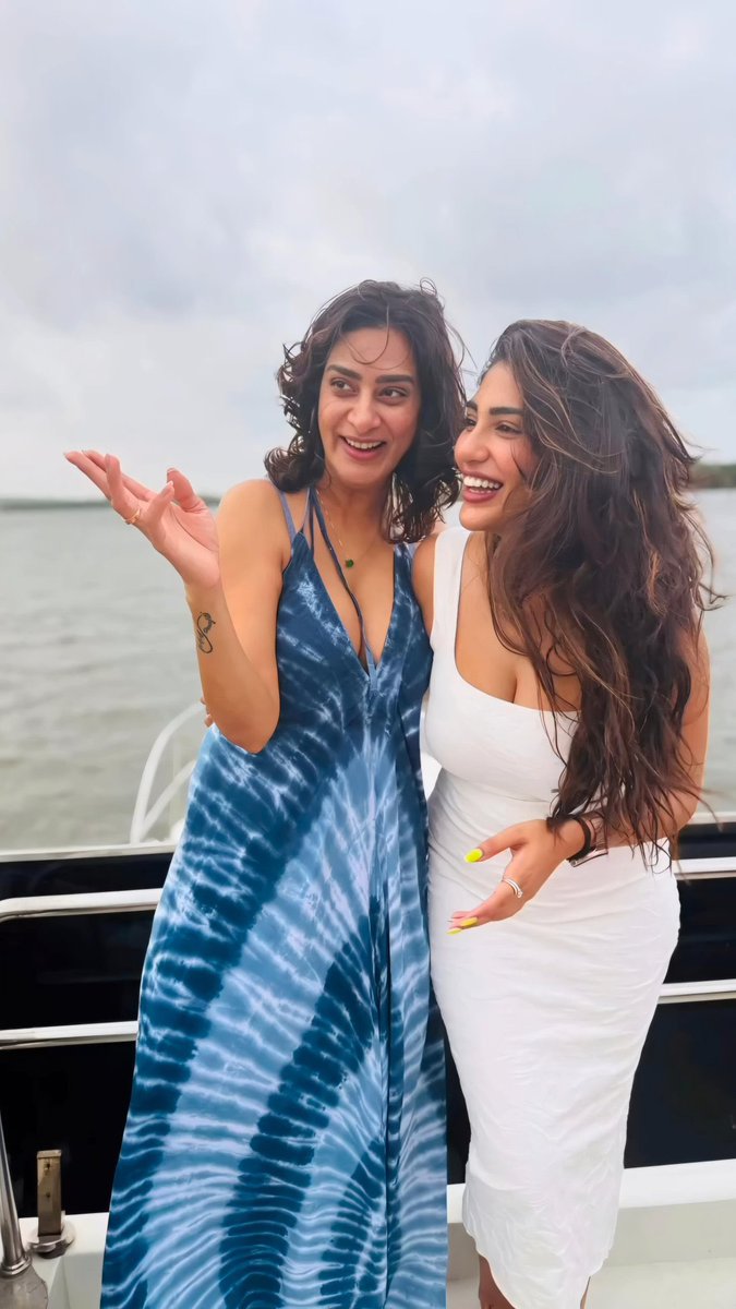 ACTRESSHOLIC tweet media