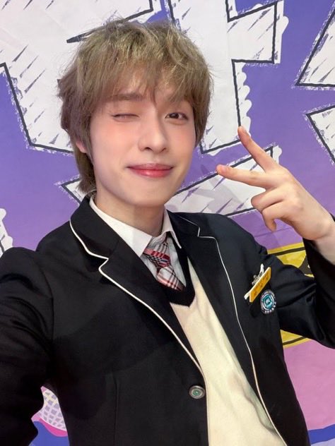 오늘따라 순한아기백구갓이생김ㅜ.ㅜ💓