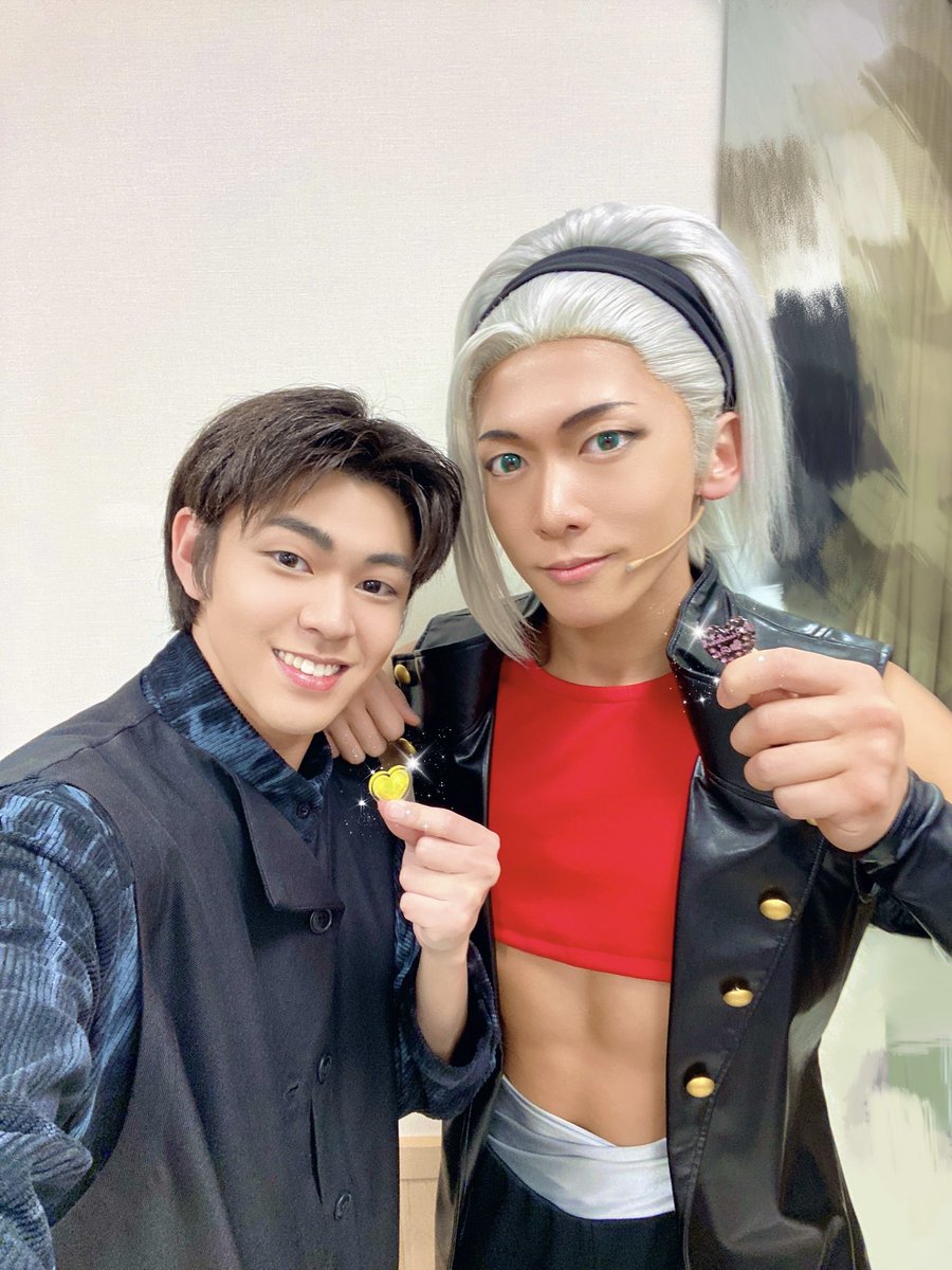 僕の大切な大切なプリズムストーン💛
及川さんに頂いた日からずっとお守りとして持っています🫶

2月26日、歴史的瞬間に立ち会えたこと、本当に嬉しく思います。絶対成功させると誓ったこの舞台。
アンサンブルとしてしっかりお支えできるよう千秋楽まで全力を尽くします!!🔥

 #舞台キンプリ