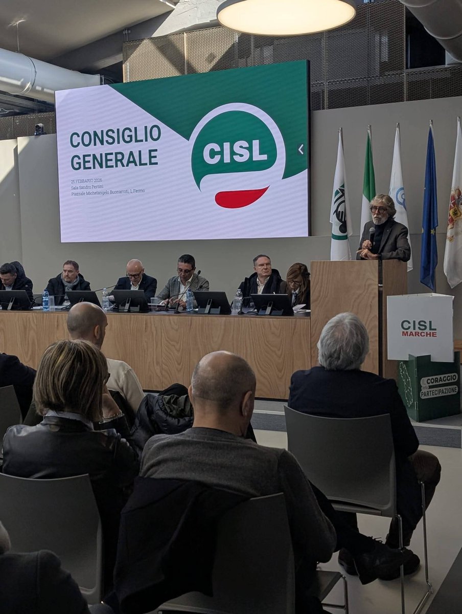 cislmarche's tweet photo. Industria, infrastrutture, formazione, welfare territoriale e riforma sanità (liste d’attesa, Case e Ospedali di comunità) al centro. Fondi europei per occupazione stabile e lavoro di qualità. Così @M_Ferracuti al Consiglio Generale CISL Marche a Fermo
Conclusioni di @grazianigio https://t.co/XDG88piZPf