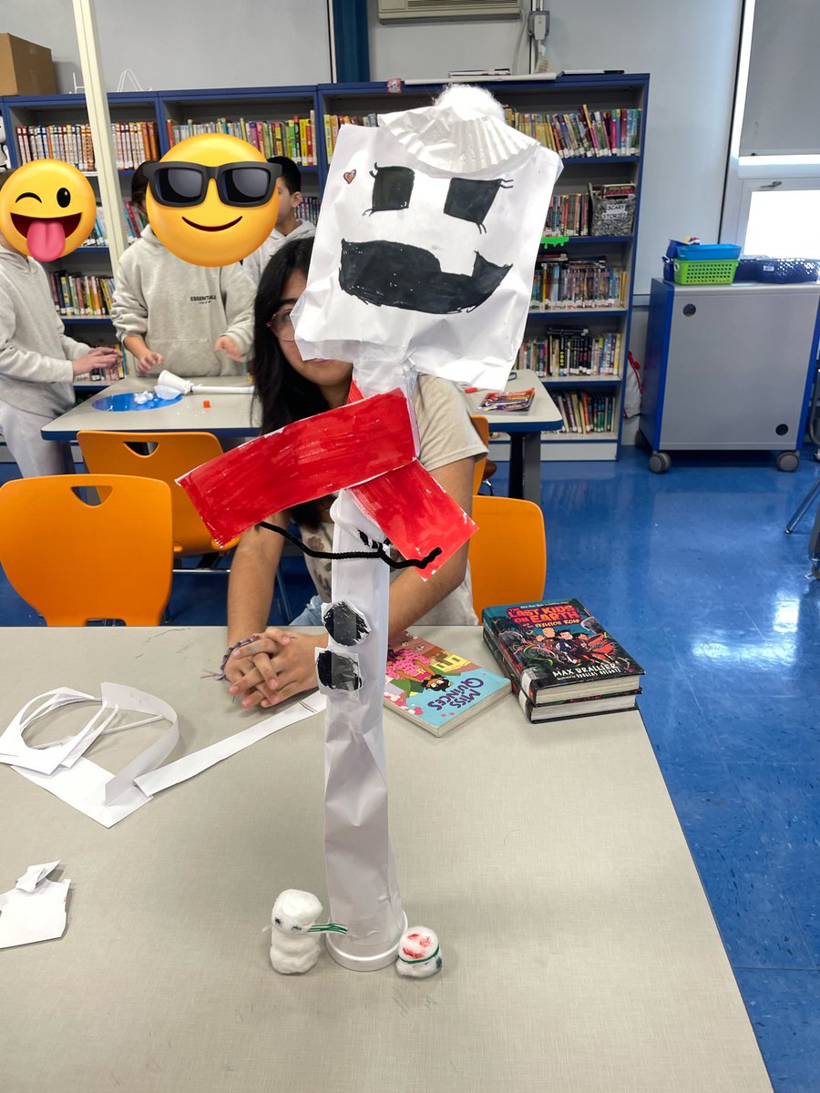 Mrs. Poli 📚 tweet media