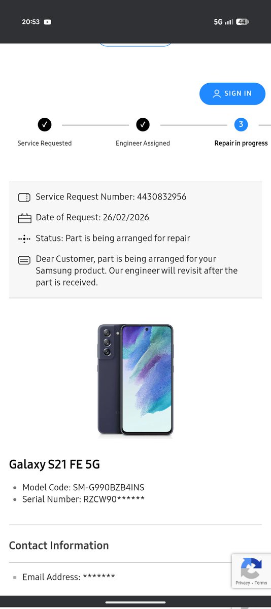 AJ0Y10's tweet photo. "Disappointed with @SamsungIndia. My S21 FE (Service ID: 4430832956) has a green line defect. The Barasat service center is asking for 45 days for a repair. I cannot stay without a phone for 1.5 months for a manufacturing defect. Please expedite! #SamsungService #GreenLine" https://t.co/GR1fJy4qDK