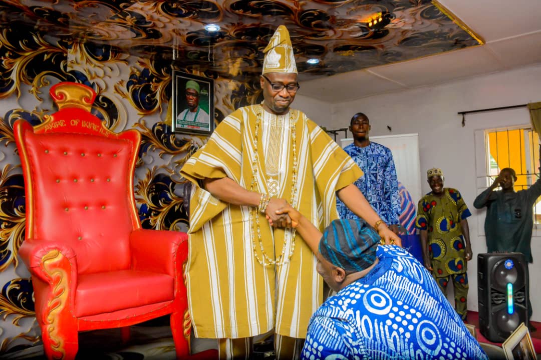 Symbol's Quotes tweet media