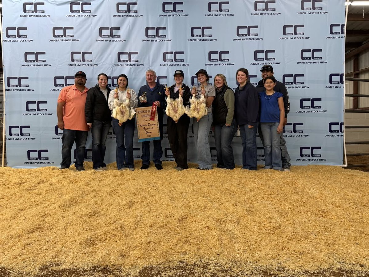 RoyseCityISD's tweet photo. It’s National FFA Week!

This week, we’re proud to recognize the incredible students and educators who are part of our FFA programs at Royse City ISD.

Join us in celebrating the hard work, dedication, and Bulldog pride of our 726 FFA members!

#experienceRCISD https://t.co/XZzK2xjBu6