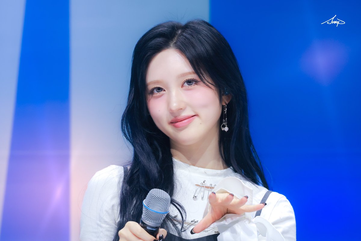 20260223 IVE REVIVE+ showcase

#GAEUL #가을 #김가을
#IVE #아이브