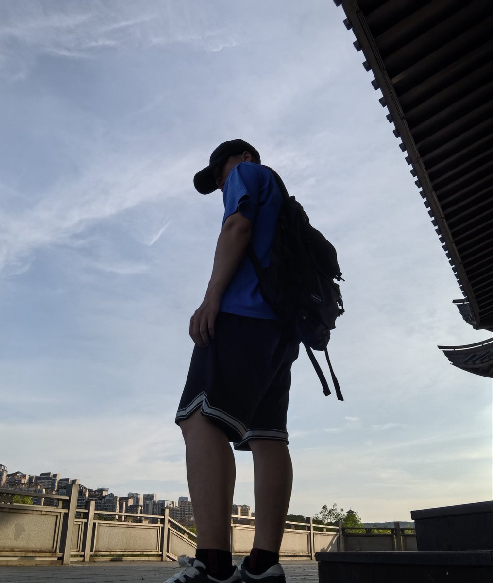 UOP33566's tweet photo. 我很温柔的 #直男 #原味 #体育生 https://t.co/pqzPryELCl
