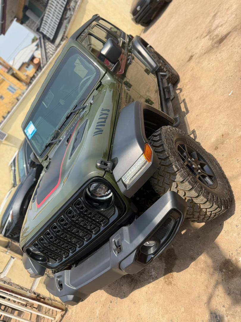 TurayAbdulia's tweet photo. FOR SALE WRANGLER WILDTRAK NEW GEN Built for adventure and serious off-road power.
2.7L Twin-Turbo V6 Engine
Advanced 4x4 capability
Rugged design with Wildtrak package
Premium interior &amp; modern tech
Road presence. Power. Lifestyle.
📩 DM for price &amp; details. Serious buyers only. https://t.co/wD2KzMDtFE