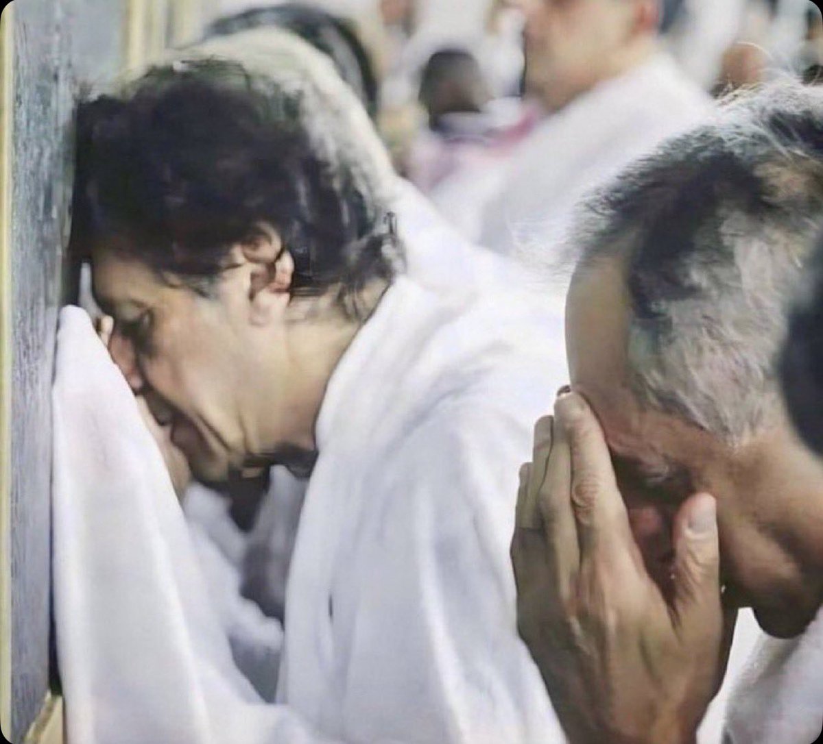 HumaGul1035507's tweet photo. Patience becomes strategy in turbulent chapters; Kaptan transforms confinement into a silent referendum on credibility and conscience….!
@TeamiPians
#ImranKhanNotSafeInAdiala https://t.co/mgfnuPnTSQ