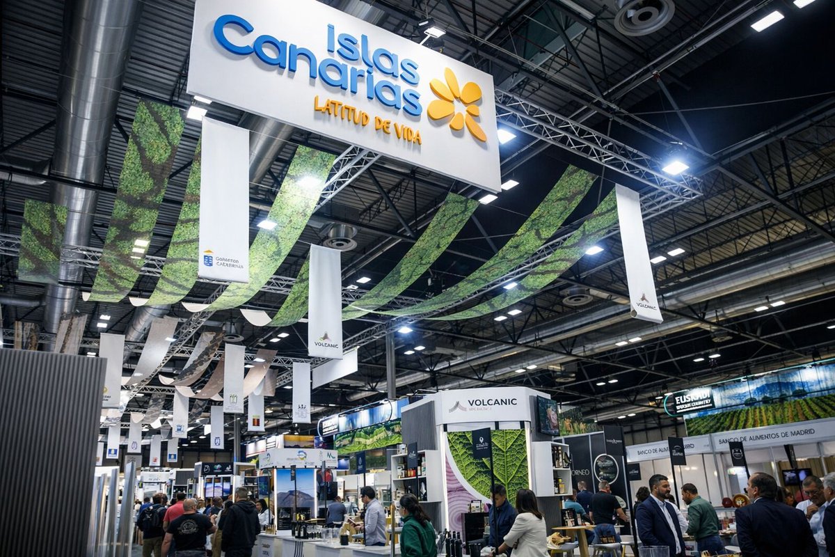 Salón Gourmets 2026: Canarias, muestra la despensa volcánica
Del 13 al 16 de abril, el Pabellón 3 deIFEMA Madrid volverá a hablar “canario” 
Artículo: canariasgourmet.es/salon-gourmets…
#SalónGourmets2026 #IFEMA #IFEMAMadrid #Canarias #IslasCanarias  #ProductoCanario  #CanariasGourmet