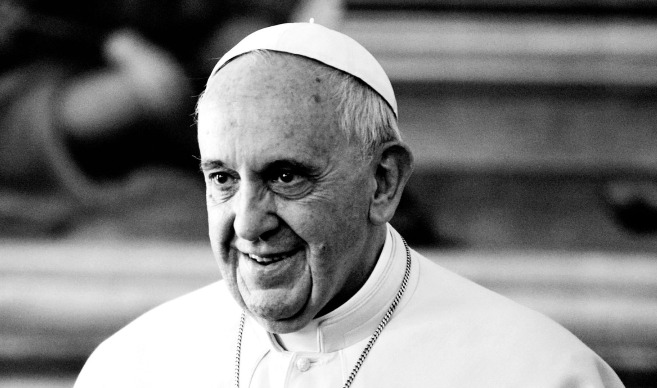 AlzogliOcchi's tweet image. “La persona malata o disabile, proprio a partire dalla sua fragilità, dal suo limite, può diventare testimone dell’incontro: l’incontro con Gesù, che apre alla vita e alla fede, e l’incontro con gli altri, con la comunità.”

Papa Francesco
#26febbraio #PapaFrancesco #malattia