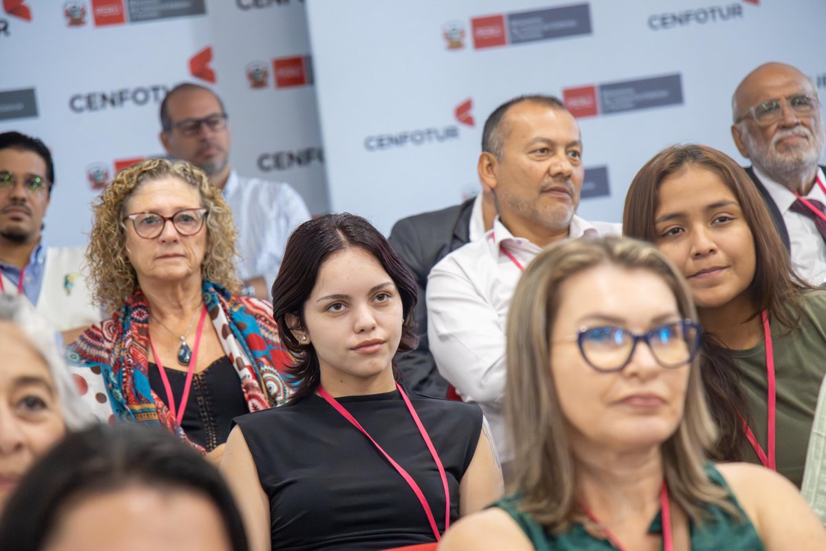 CENFOTUR tweet media