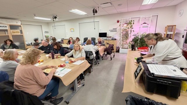 Half Hollow Hills Community Library tweet media