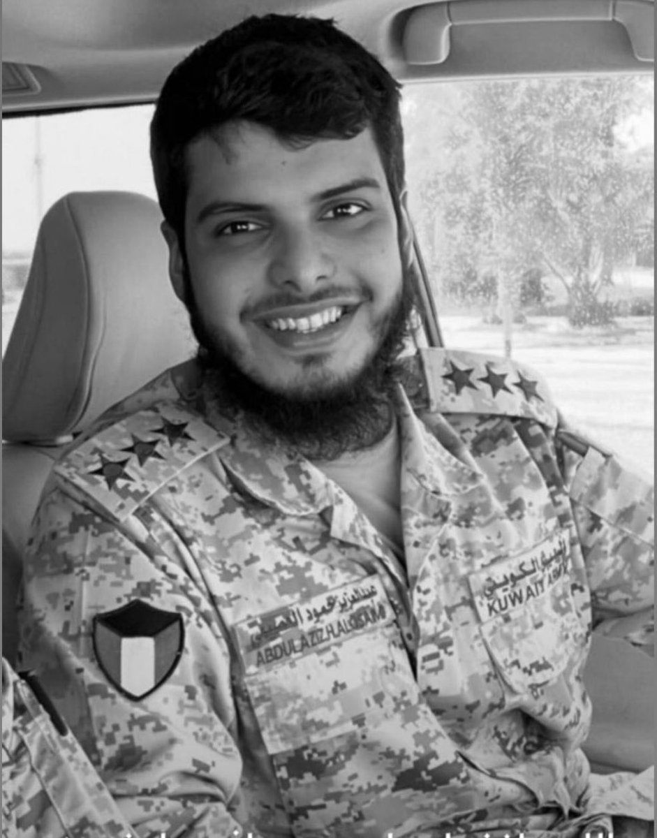 Bin_soudanz's tweet photo. يدق الحزن في صدري و عبراتي على الجره
الا يا ليل كيف تمر و طيوفه تحداني

انا وشلون خيلته بقبره و الثرى صرّه
وهو والله لا ونيت من حاجه ما خلاني

اللهم في هذا اليوم المبارك اغفر لأخي و رفيق دربي #عبدالعزيز_حمود_العصيمي و اسكنه فسيح جناتك https://t.co/wbnH9Vghjb