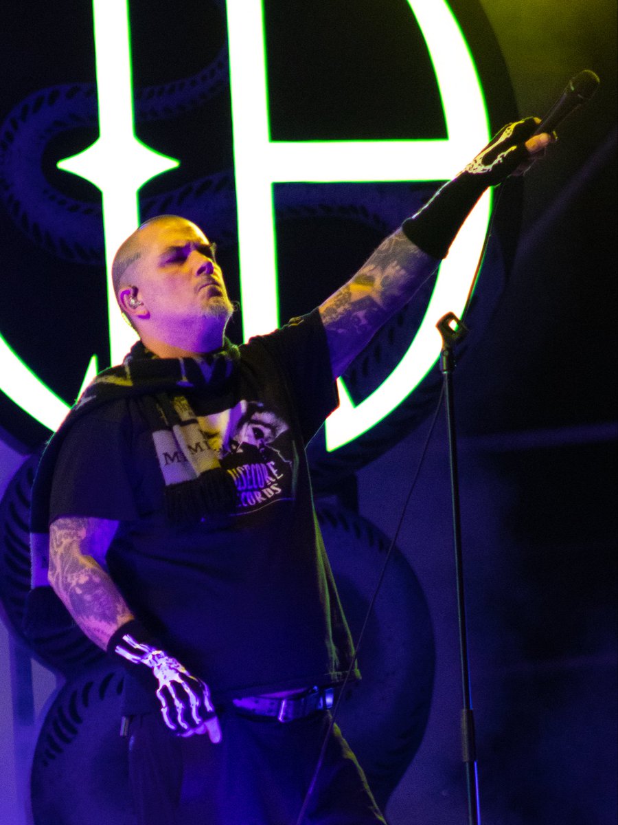 orzeljestem's tweet photo. @nyrdits Spokojnie, Phil Anselmo istnieje https://t.co/VPNfHxqB2b