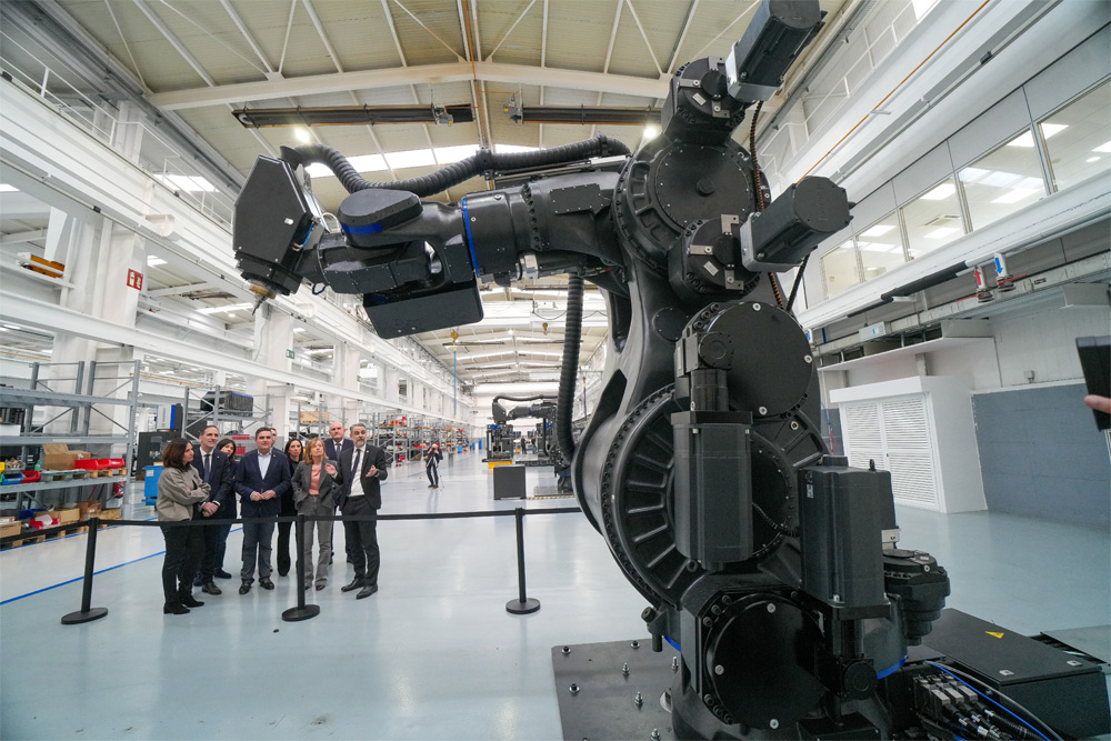 Estrategianet's tweet photo. #Tecnología #revolucionaria made in #Euskadi para desarrollar #robots #industriales a través del proyecto transformador #Roboost
https://t.co/Gb4XFBUv5Q https://t.co/uPMCDjPEU3
