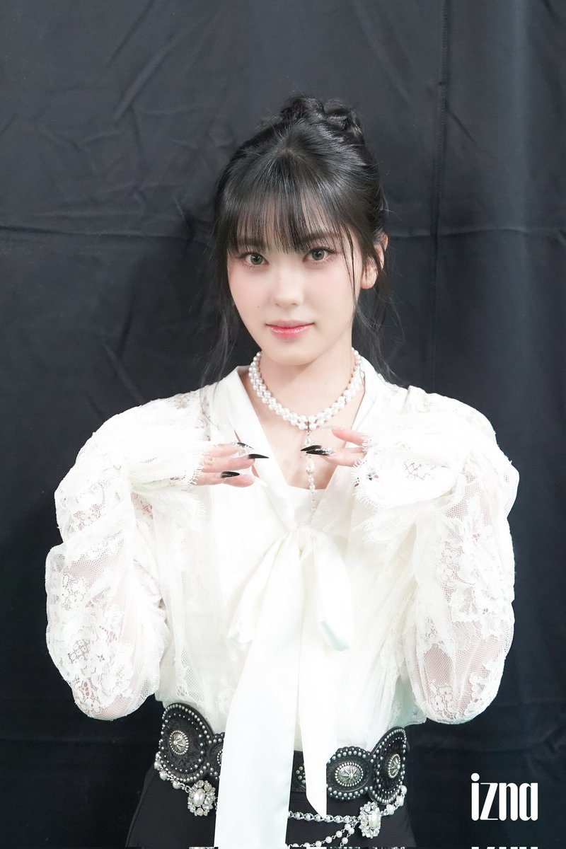 📷] 260226 PLUS CHAT💌 izna – 2nd D Awards Behind Photo #KOKO ver