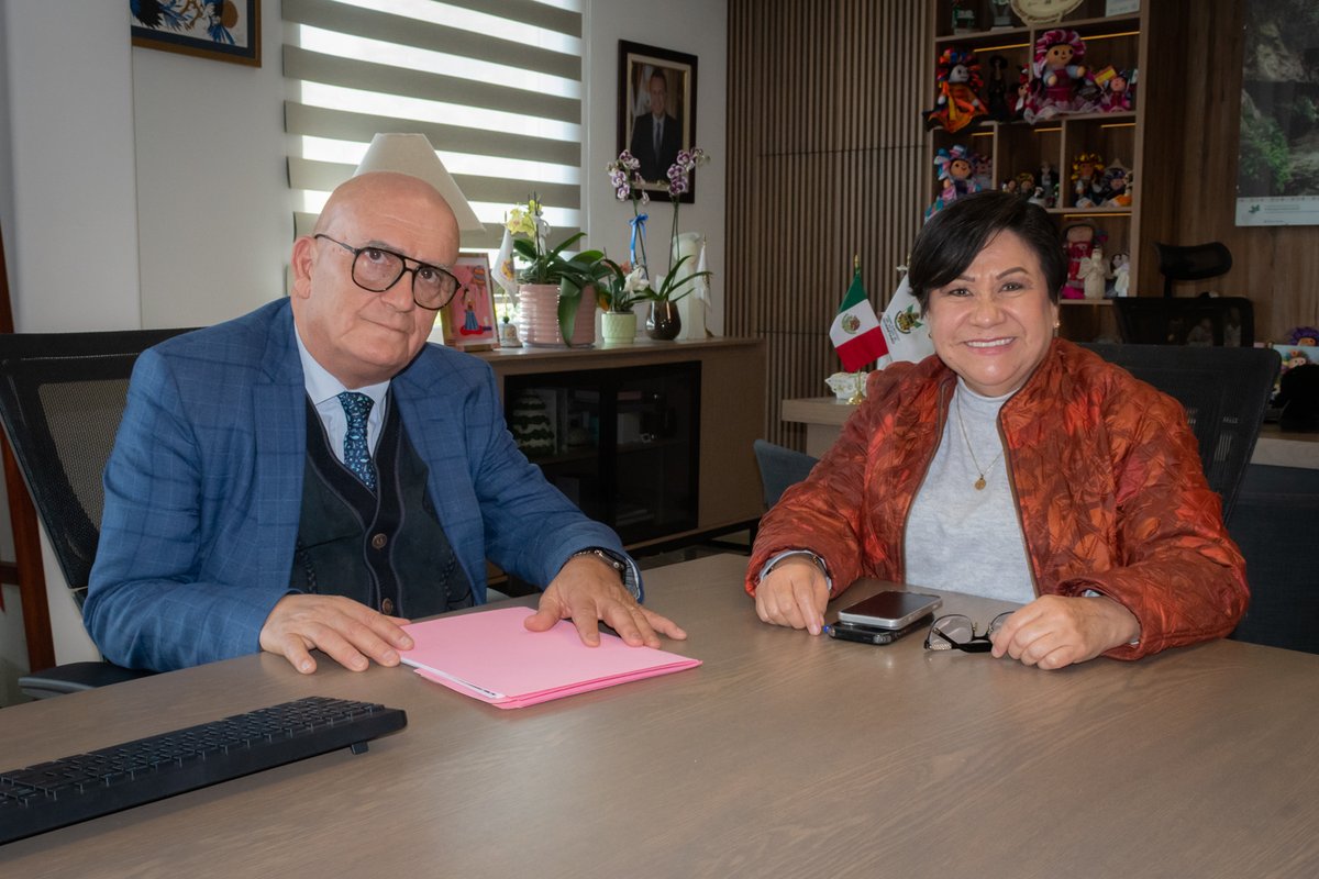 El Hospital del Niño y la Mujer "Dr. Felipe Núñez Lara" atiende cada año a miles de mujeres, niñas y niños queretanos.

Médicas, enfermeros y personal sanitario trabajan diariamente con vocación para brindar atención de calidad. Porque su salud es lo primero. #AquíContigo <a href="/gobqro/">Gobierno del Estado de Querétaro</a>
