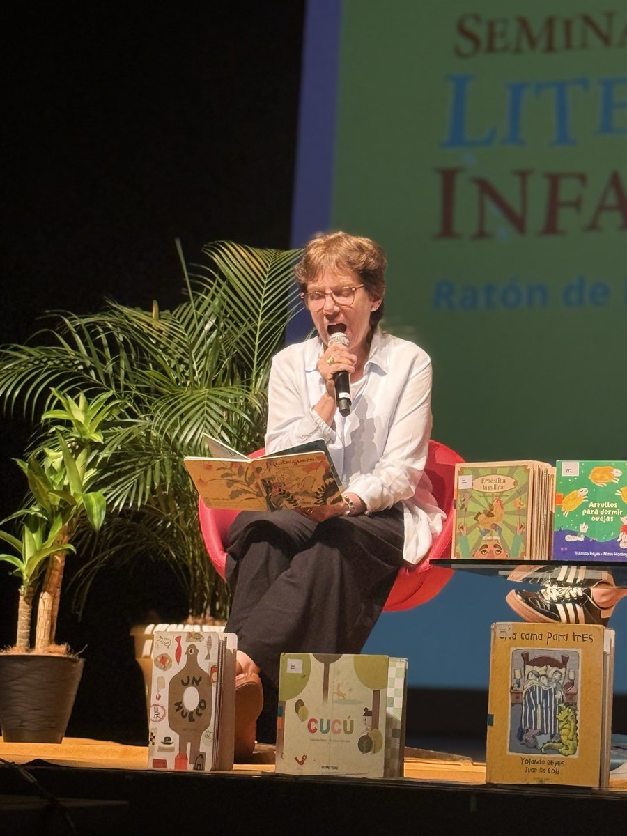 Ratón de Biblioteca tweet media