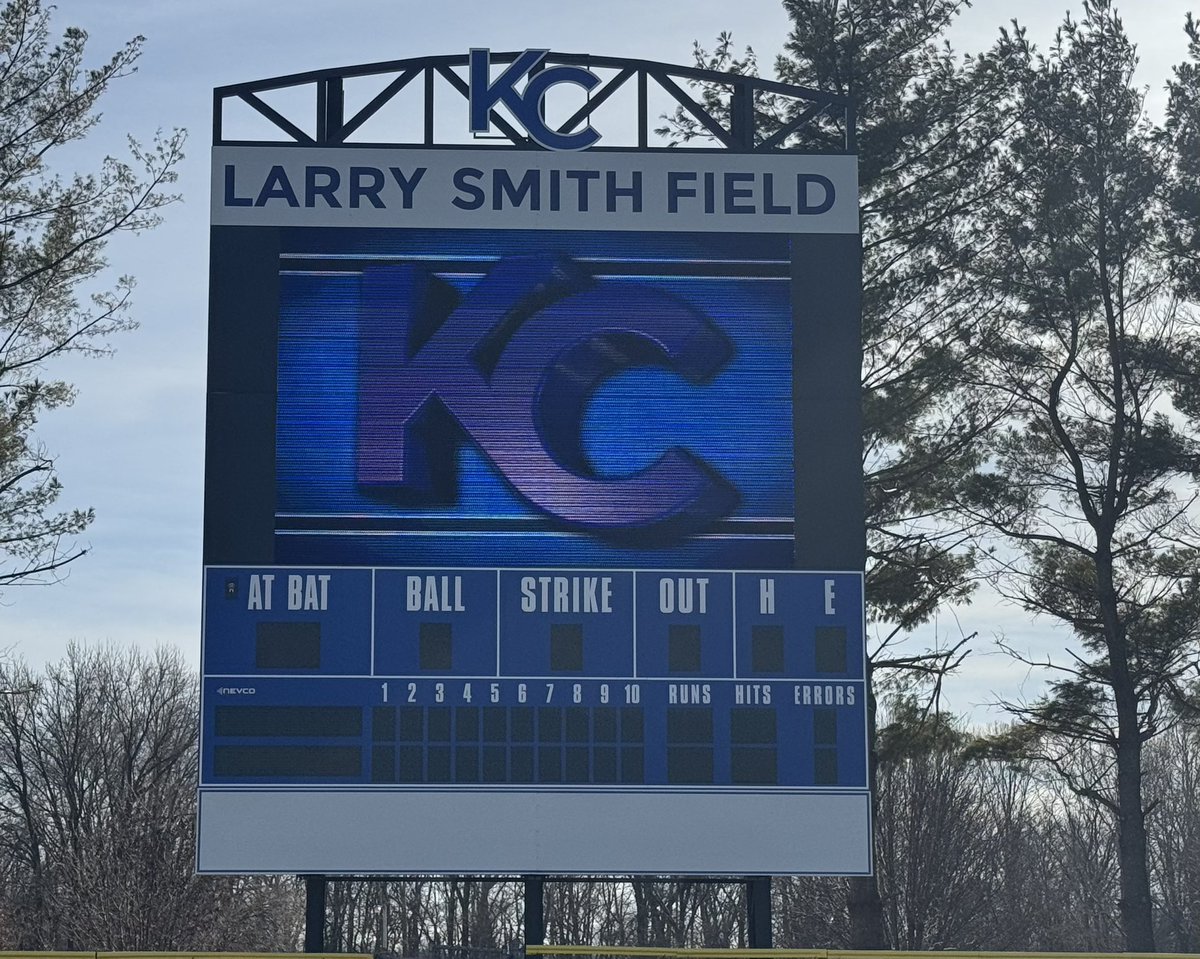 🚨 Schedule Change 🚨

This weekend’s series against <a href="/MVCCBaseball/">Moraine Valley Baseball</a> has changed to a Friday/Saturday series!

Friday: DH starts at 1 PM
Saturday: DH starts at 12 PM

Come on out and see the brand new video board! 

#WeAreKC